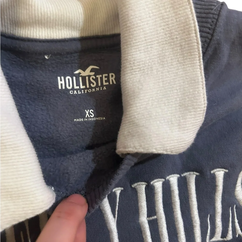 Hollister 90s y2k style coastal prep Oversized blue Crop collared Sweatshirt